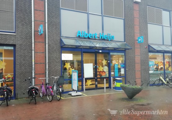 Hoofdingang van de AH Renkum Dorpsstraat